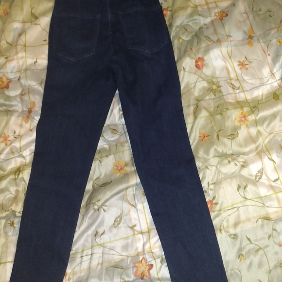 3 FOR $15 Forever 21 Jeans - Picture 2 of 9